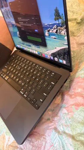 MacBook Pro M4 Pro 14? 24GB RAM e 512GB SSD
