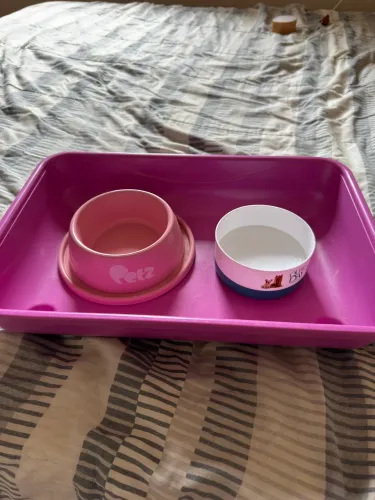 Caixa de areia e potinhos