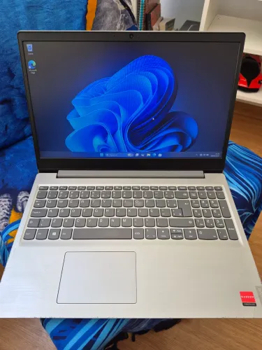 Notebook Gamer Lenovo Ideapad S145 Ryzen5 12GB 1256GB SSD Vega 8