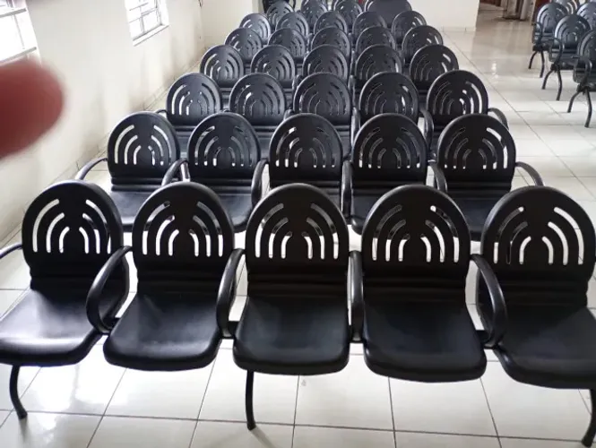Vendo longarinas com de 5 lugares
