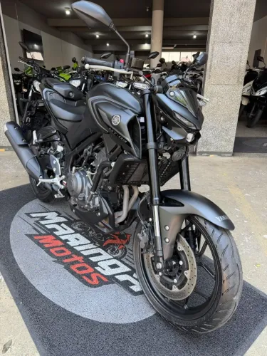 YAMAHA MT-03 ESTADO DE 0KM - NA MARINGÁ MOTOS