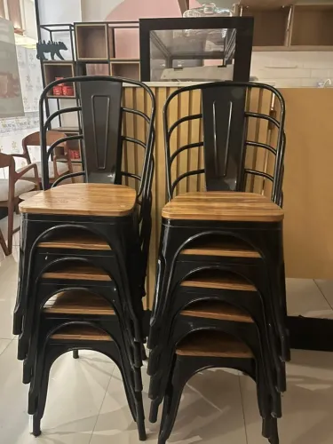 Conjunto de Cadeira aço Industrial