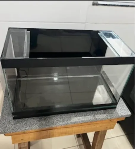 Aquário 40 litros em ótimo estado