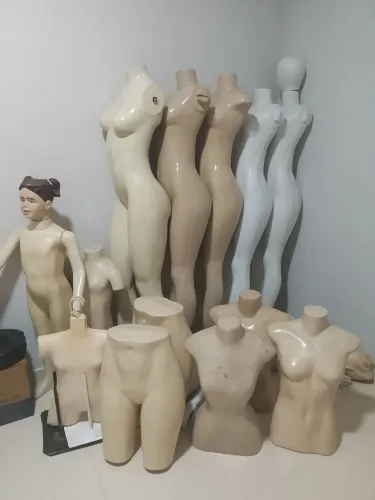 Manequins