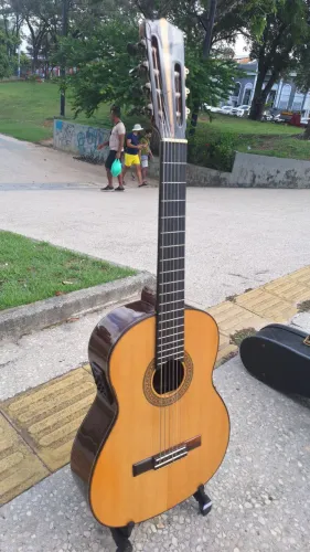 Violão 7 cordas Du solto elétrico com case 1987