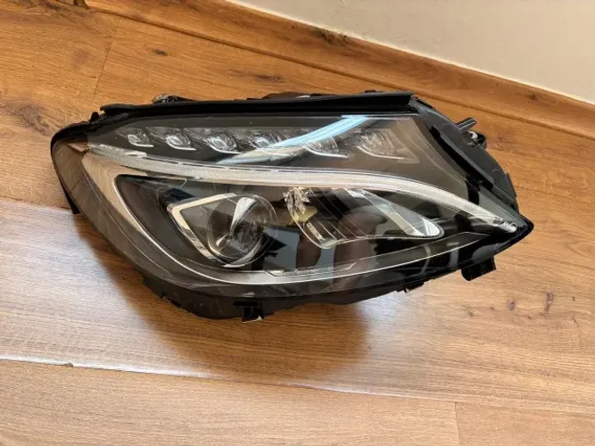 Farol Direito C180 C200 2014 2015 2016 2017 2018 Led Xenon