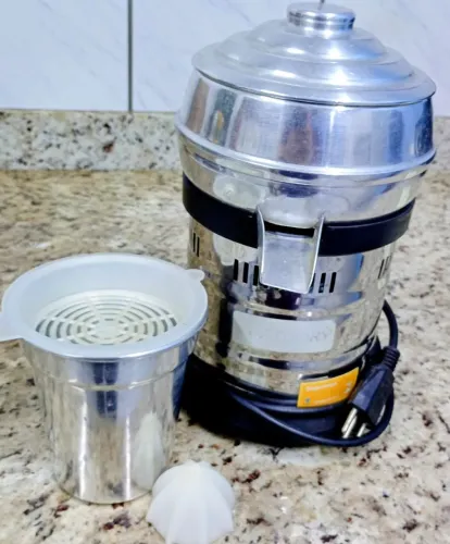 Extratora de suco 