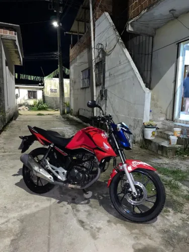 TITAN 160