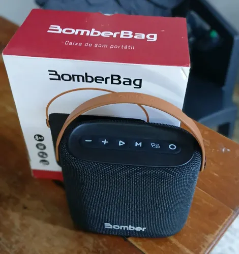 Caixa de som bomber Bag 12Wrms Bluetooth