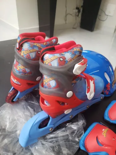 Patins Homem-Aranha