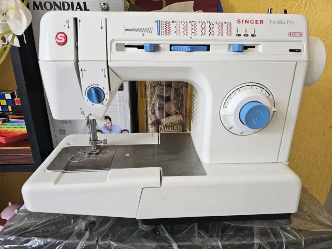 Máquina de Costura Singer Facilita Pro 2918C - Completa