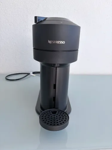 Cafeteira Nespresso Vertuo Next Preto