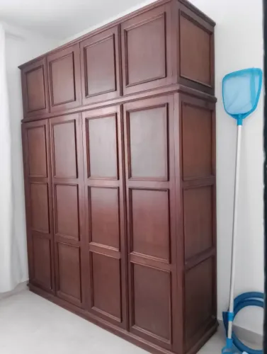 Guarda roupa Madeira Pré-moldados (Oportunidade)