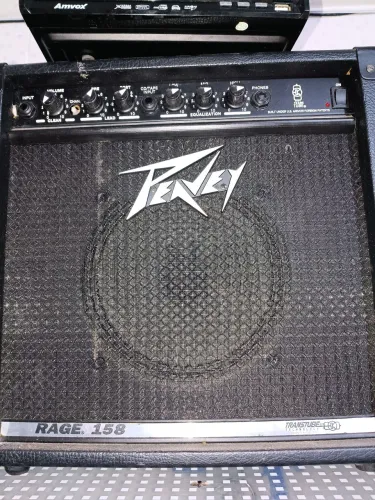 Amplificador de guitarra rage 158 funcionando perfeitamente 