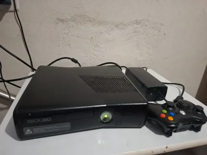 Xbox 360 Slim Destravado + Jogos na Memória + Controle + Fonte