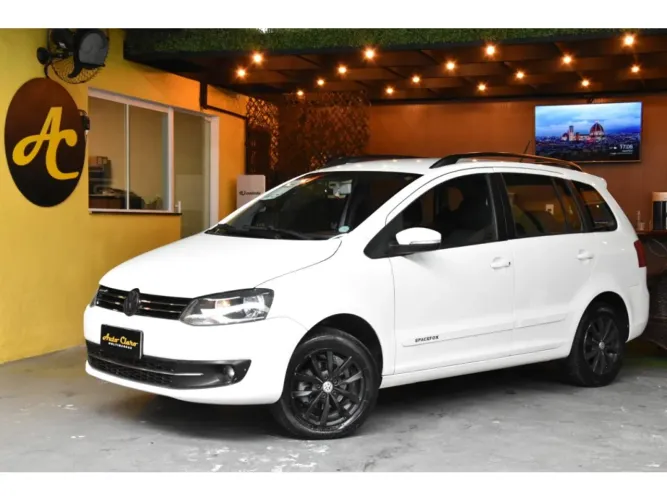 Volkswagen Spacefox 1.6/ 1.6 Trend Total Flex 8V 5P 2013