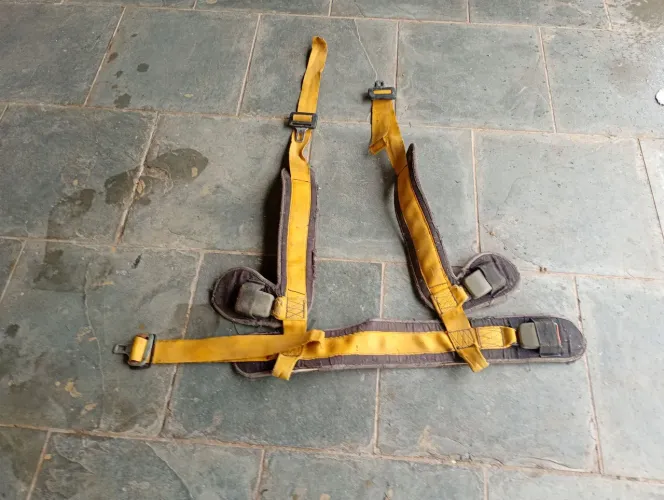 Cinto de segurança para obras
