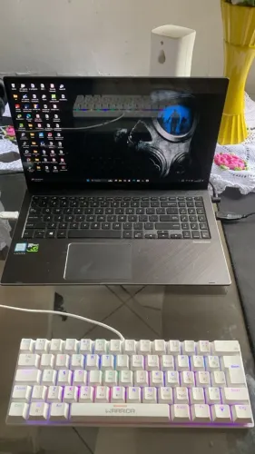 Notebook Asus 4K touchscreen