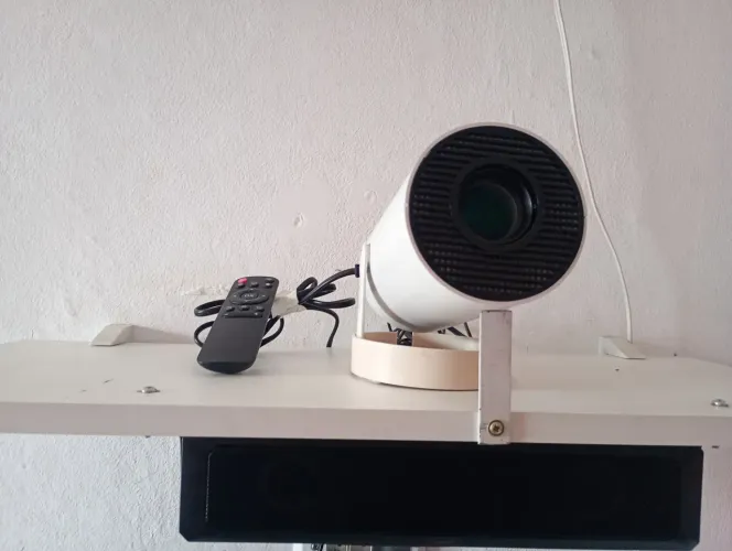 Projetor +caixa de som