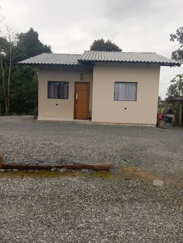 Vendo 2 casas no terreno