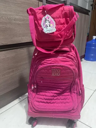 Mochila e lancheira Rebeca bombom