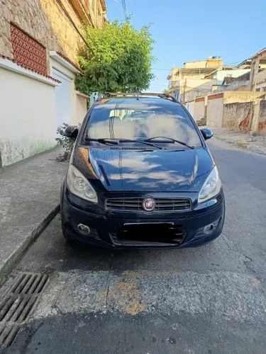 Fiat Idea Attractive 1.4 Fire Flex 8V 5P 2011