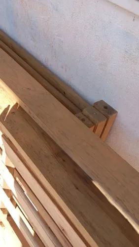 Cama beliche 150, desmontei e está como duas camas de solteiro.