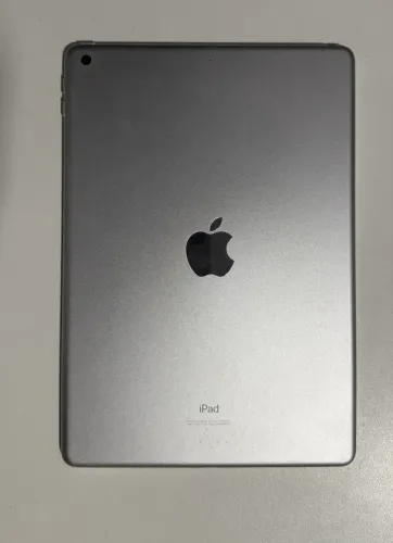 iPad 8ª geração WI-FI 128GB 10,2 pol.