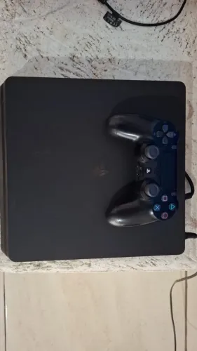 Ps4 slim com controle