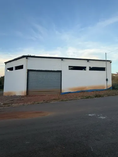 Vendo ou Alugo - Galpão próx ao Anel Viário