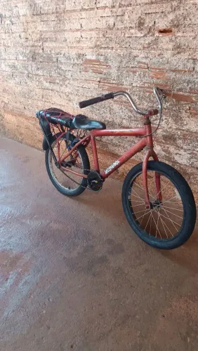 Bicicleta aro 24 pneu kenda guidão de moto bagageiro na garupa 