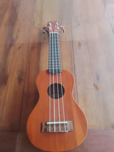 Ukulele Giannini
