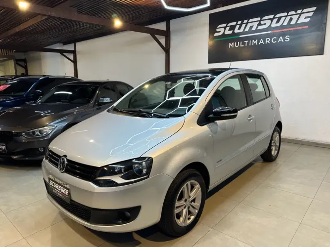 Volkswagen Fox 1.6 MI Total Flex 8V 5P 2013