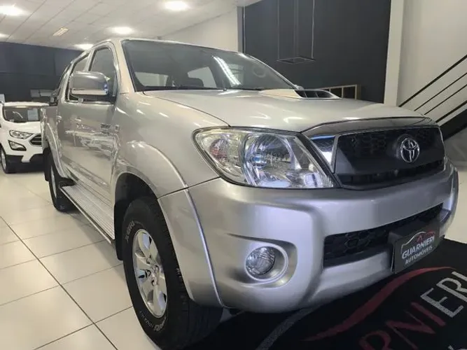 Toyota Hilux CD SRV 4X4 2.8 TDI Diesel Aut. 2011