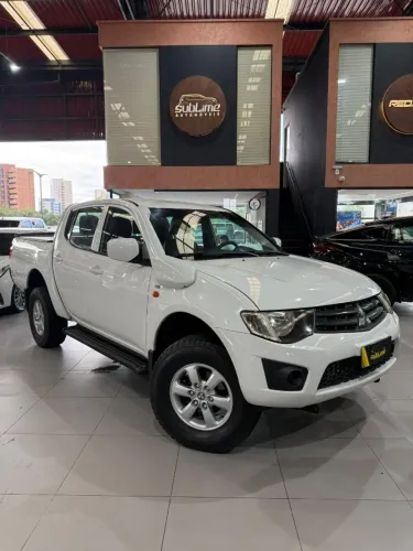 Mitsubishi L200 Triton GL 3.2 CD TB Int. Dies. Mec. 2018