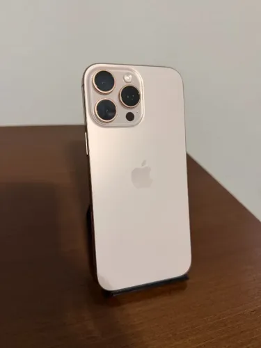 iPhone 16 Pro Max Nacional (99% de bateria)