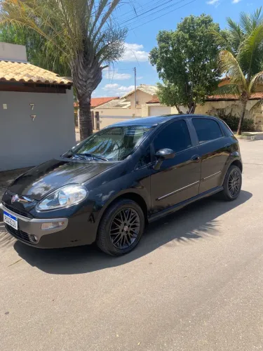 Fiat Punto Sporting 1.8 Flex 8v/16v 5P 2015