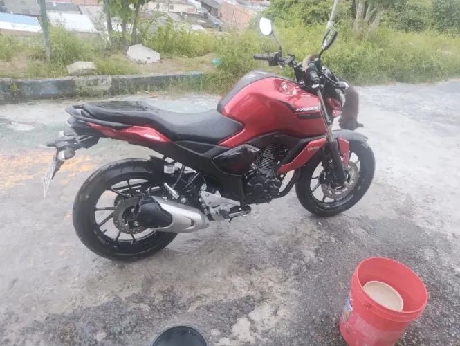 Vende-se essa moto 