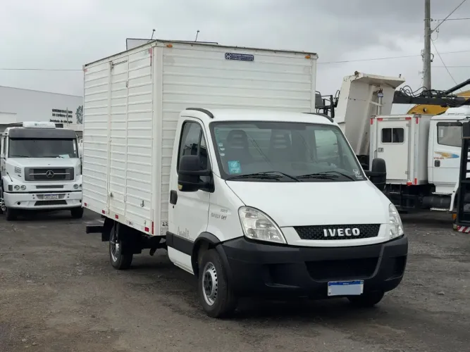 Iveco Daily City 30s13 Chassi 2P (diesel) 2020