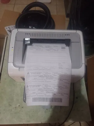 Vendo impressora HP P1102