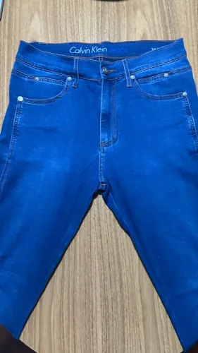 Calça Jeans Calvin Klein Masculina Super Skinny tamanho 40