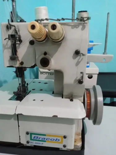 Maquina galoneira