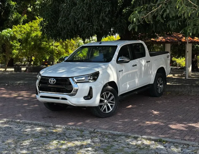 Toyota Hilux CD SRX 4X4 2.8 TDI 16V Diesel Aut. 2018