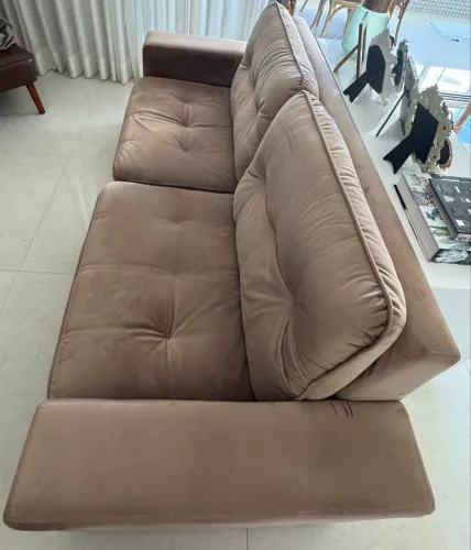 Sofá suede cinza - 2,23m - 3 lugares confortáveis