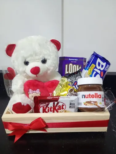 Cestas e buquês de chocolate