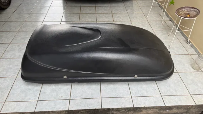 Vendo maleiro para carro