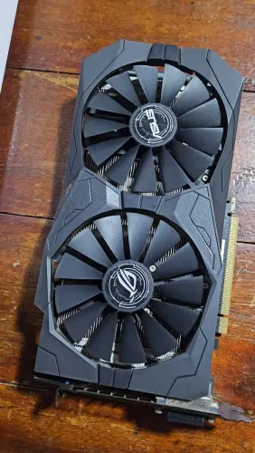 RX 570 8gb Rogstrix em perfeito estado