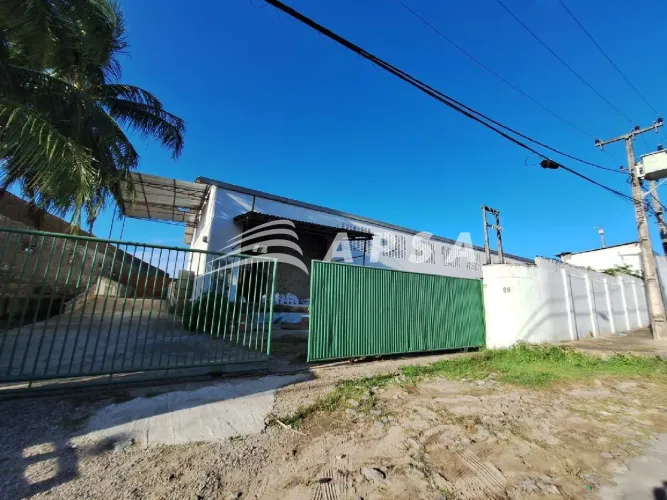 GALPÃO MUITO BEM LOCALIZADO. 10 METROS DA BR 116 COM DOIS ACESSOS. GALPÃO COM 1.185 M². TE