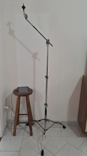 Estante de pratos girafa Tama para Bateria
