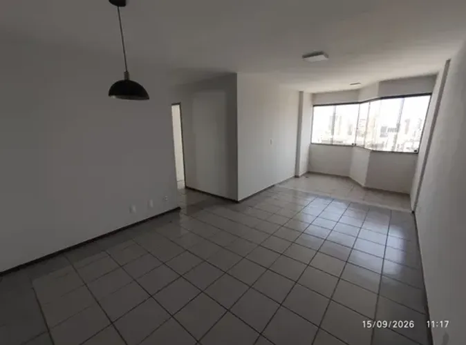 Apartamento 02 dormitórios, 01 suíte, 01 vaga, Centro